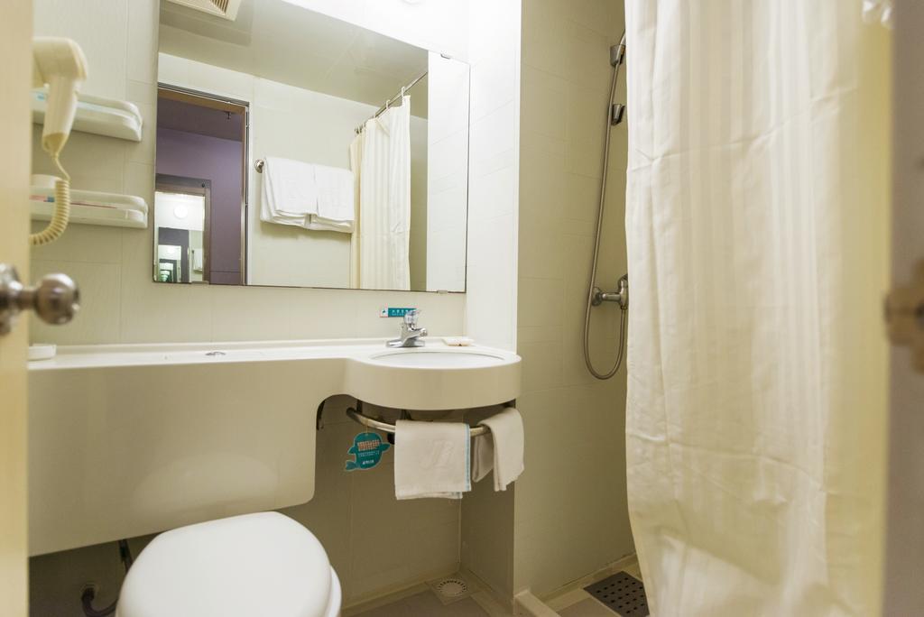 Jinjiang Inn Shanghai Lu Jiabang Road Екстер'єр фото