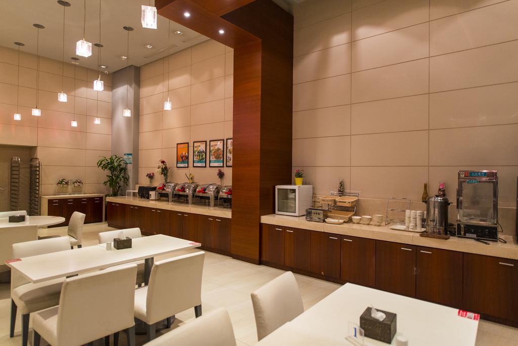 Jinjiang Inn Shanghai Lu Jiabang Road Екстер'єр фото