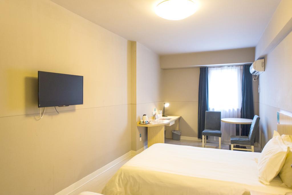 Jinjiang Inn Shanghai Lu Jiabang Road Екстер'єр фото