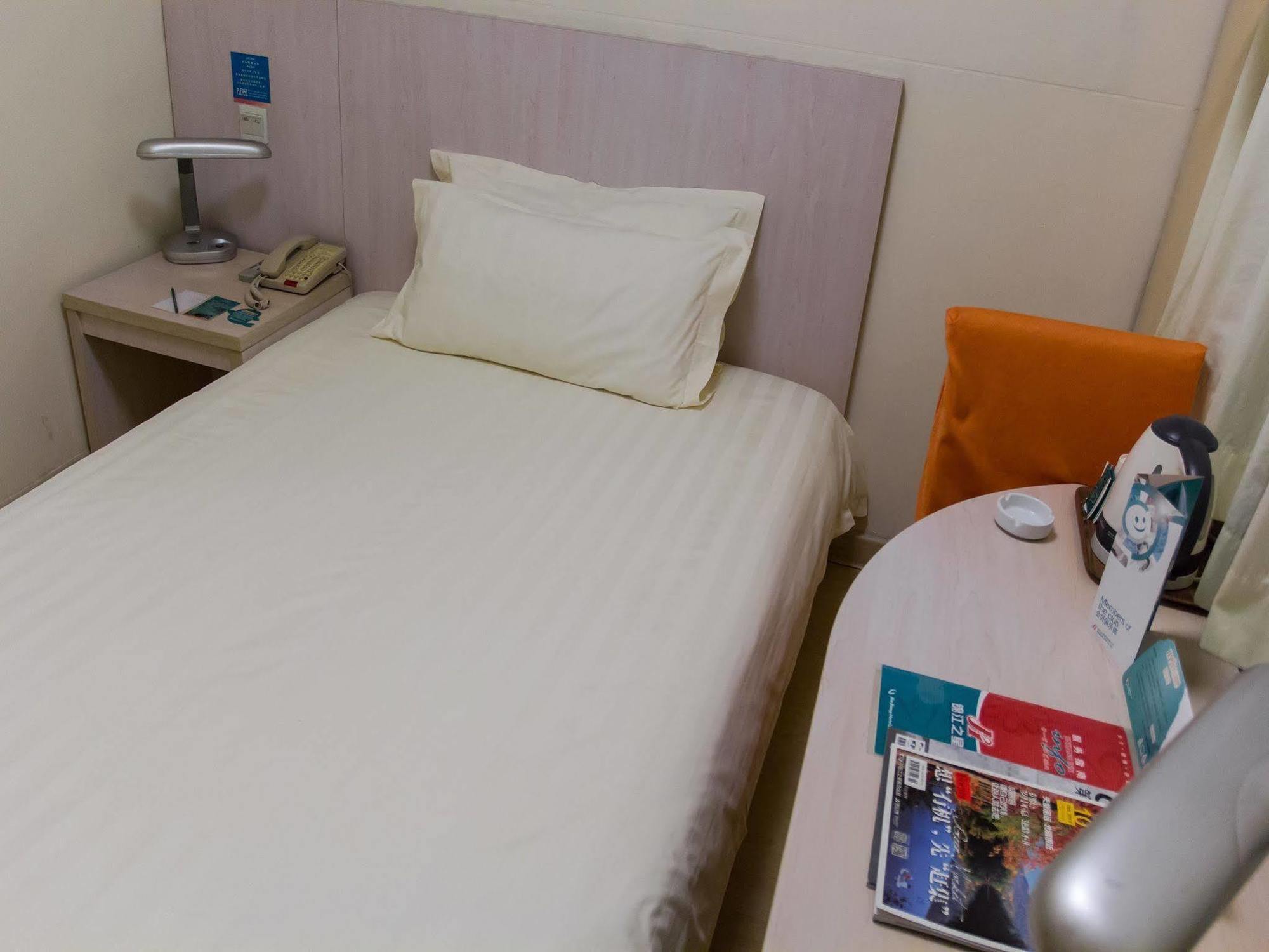 Jinjiang Inn Shanghai Lu Jiabang Road Екстер'єр фото