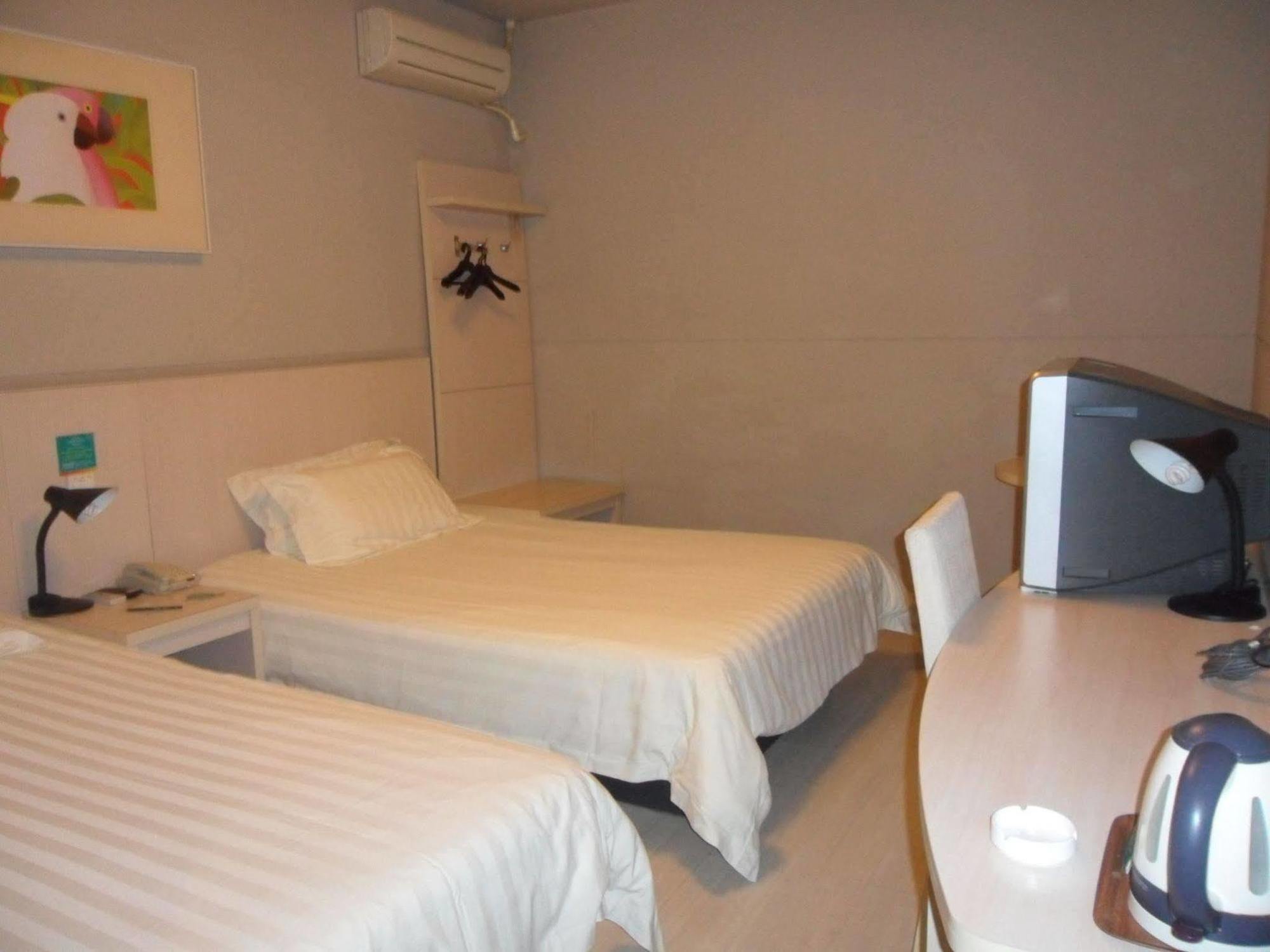 Jinjiang Inn Shanghai Lu Jiabang Road Екстер'єр фото